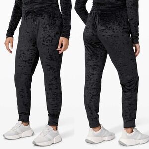Lululemon Ready to Crush Velvet Joggers, Black (Sz‎ 2)